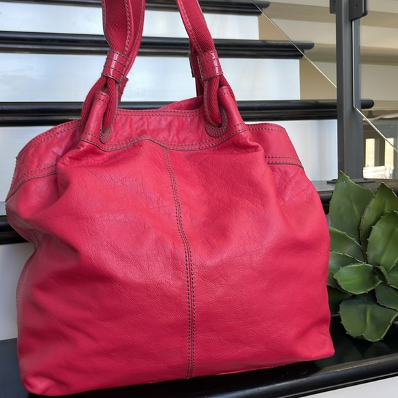 NEW BCBG Maxazra genuine, leather hobo, shoulder handbag purse, extra large - Picture 4 of 15